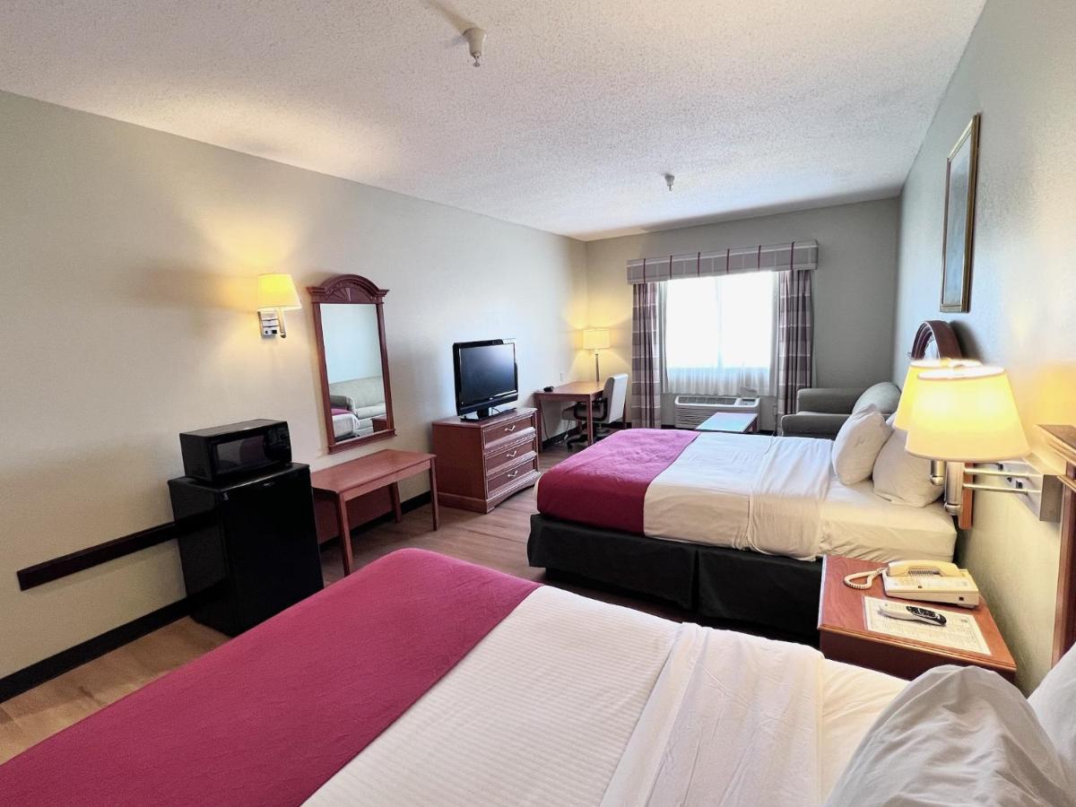 Americas Best Value Inn Wiggins Exterior photo