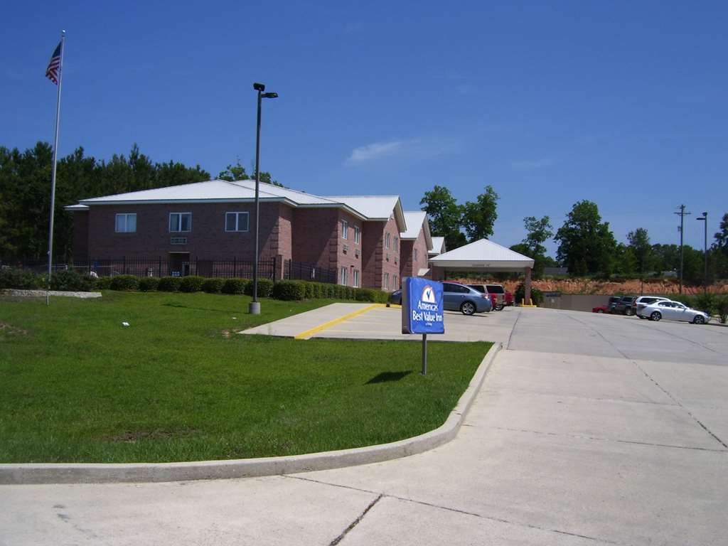 Americas Best Value Inn Wiggins Exterior photo